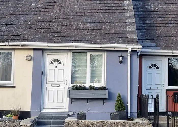 Cosy Moat House Cottage #3